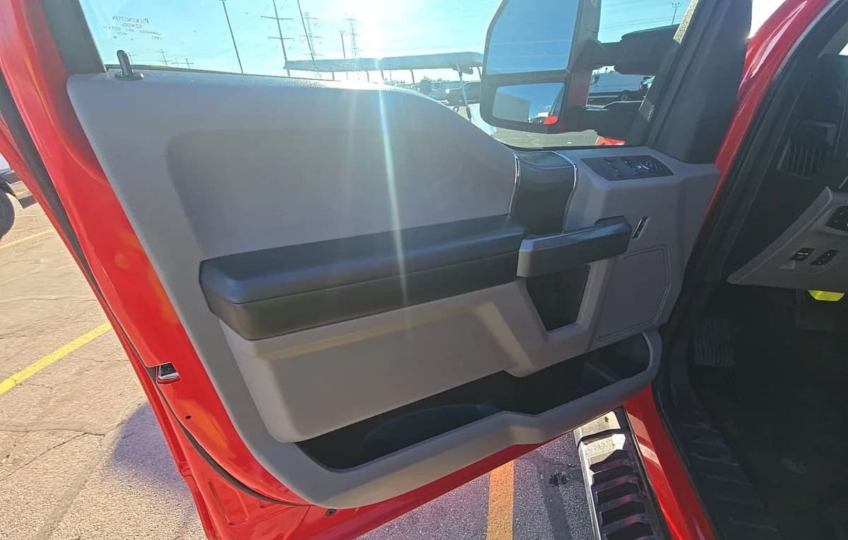 2018 FORD F-150 XLT CREW CAB MEDIUM BED 6