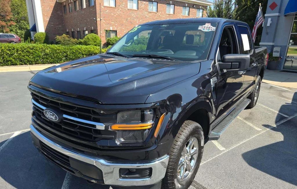 2025 FORD F-150 XLT CREW CAB SHORT BED
