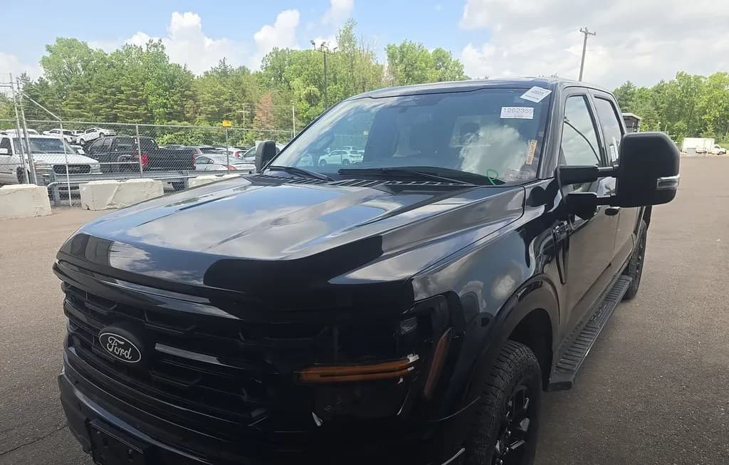2024 FORD F-150 XLT CREW CAB SHORT BED