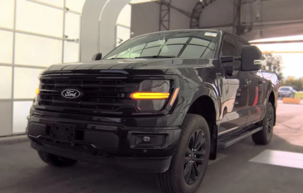 2024 FORD F-150 XLT CREW CAB SHORT BED