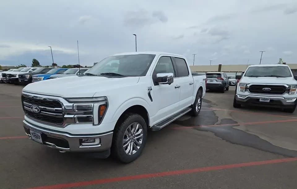2024 FORD F-150 LARIAT CREW CAB SHORT BED