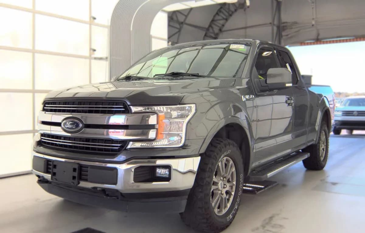 2019 FORD F-150 LARIAT EXTENDED CAB MEDIUM BED W/REAR DOORS 2