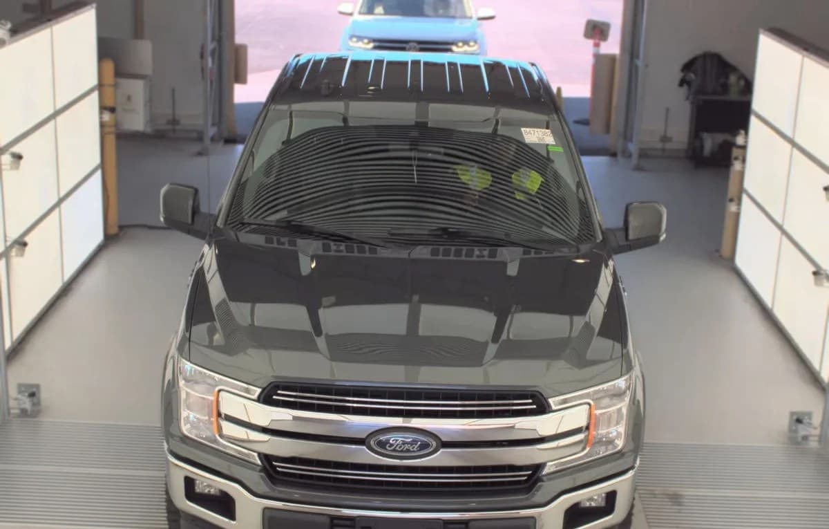 2019 FORD F-150 LARIAT EXTENDED CAB MEDIUM BED W/REAR DOORS 3