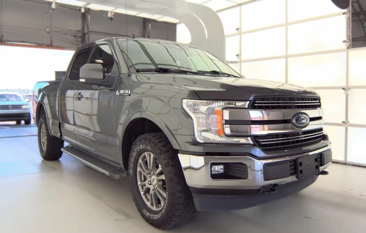 2019 FORD F-150 LARIAT EXTENDED CAB MEDIUM BED W/REAR DOORS 4