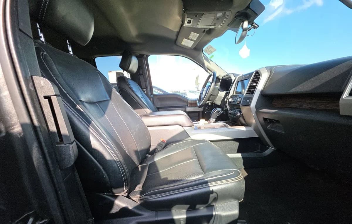 2019 FORD F-150 LARIAT EXTENDED CAB MEDIUM BED W/REAR DOORS 5