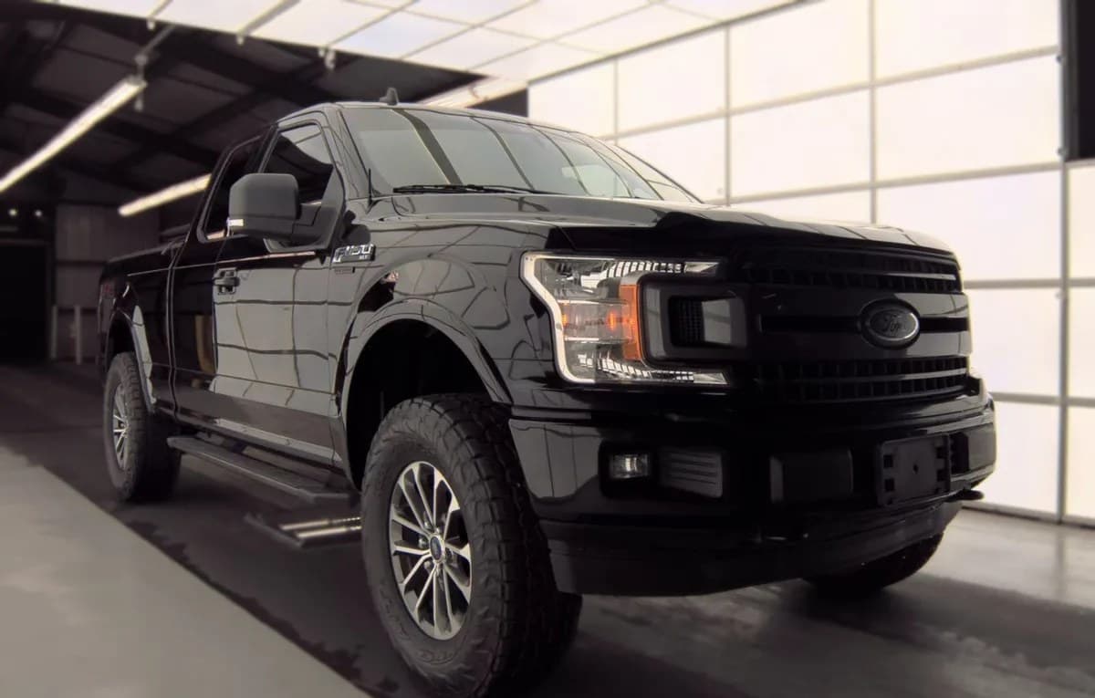 2019 FORD F-150 XLT EXTENDED CAB MEDIUM BED W/REAR DOORS 4
