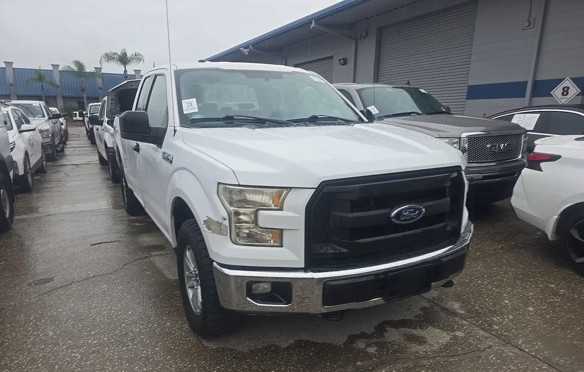 2017 FORD F-150 XL EXTENDED CAB MEDIUM BED W/REAR DOORS 4