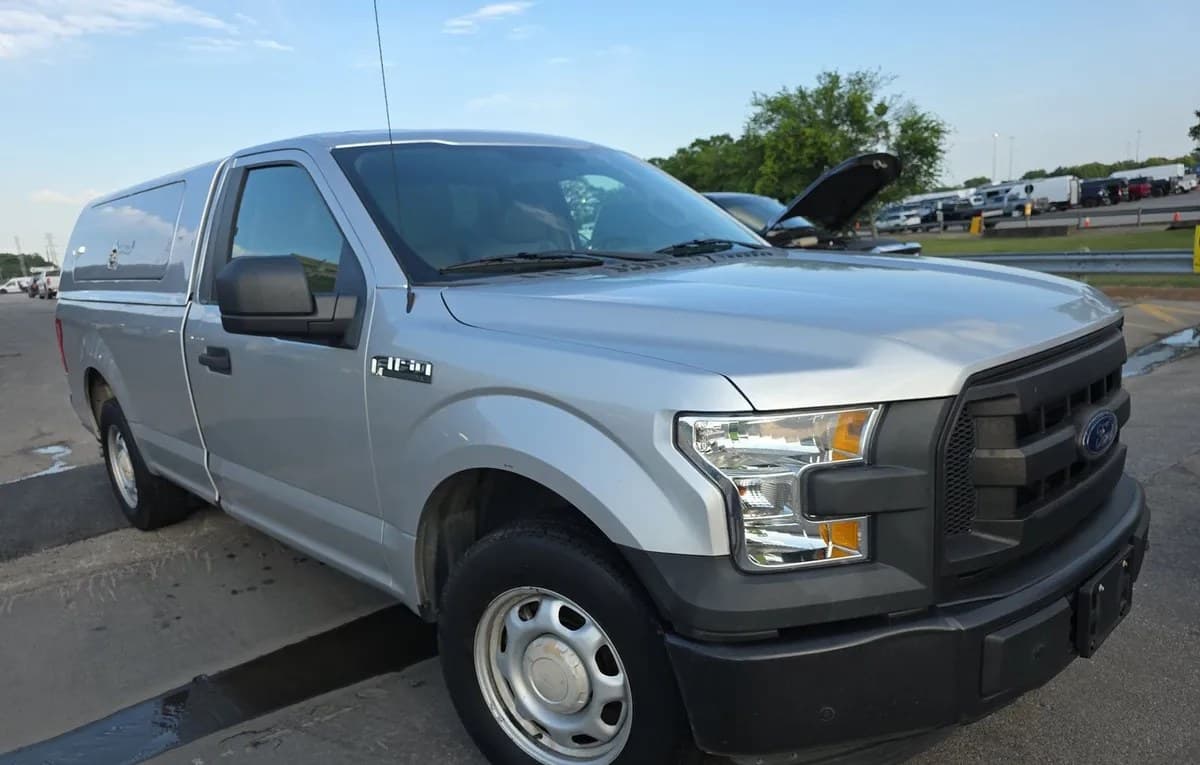 2017 FORD F-150 XL REGULAR CAB LONG BED 4