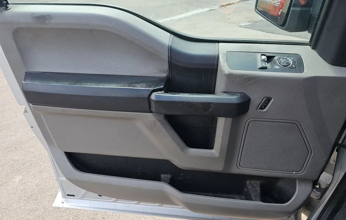 2017 FORD F-150 XL REGULAR CAB LONG BED 6