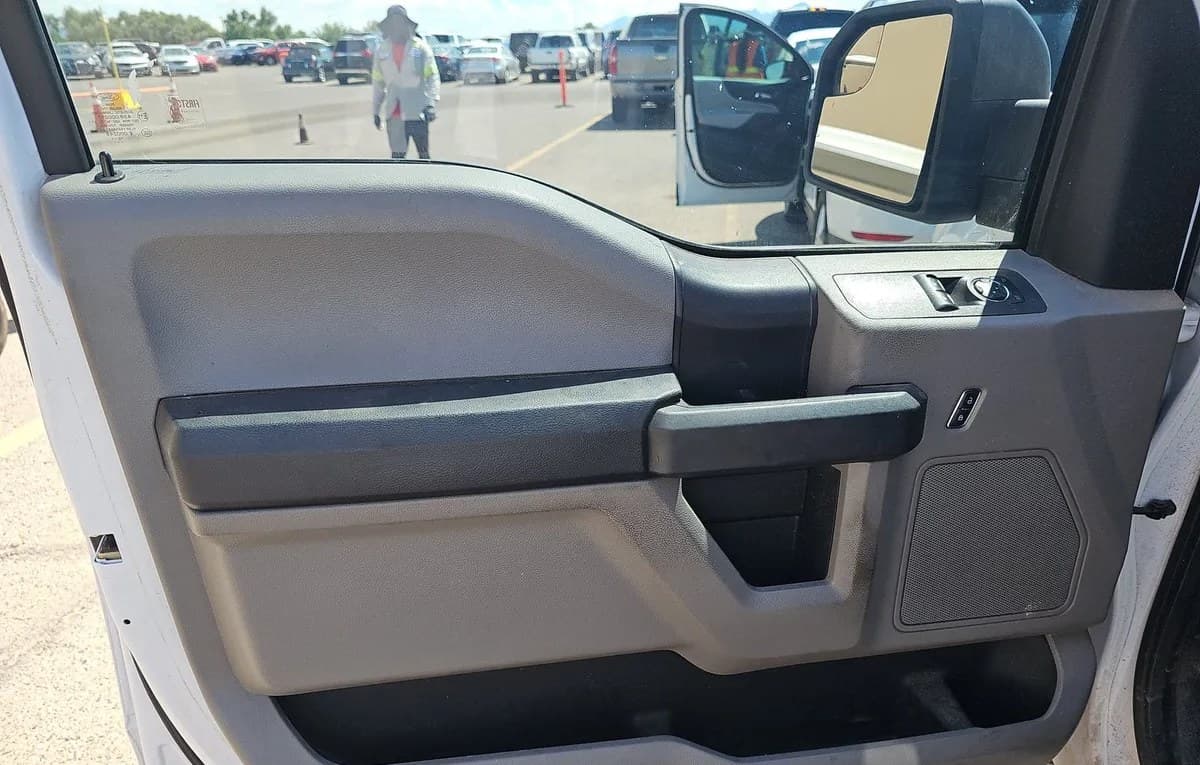 2017 FORD F-150 XL REGULAR CAB LONG BED 6