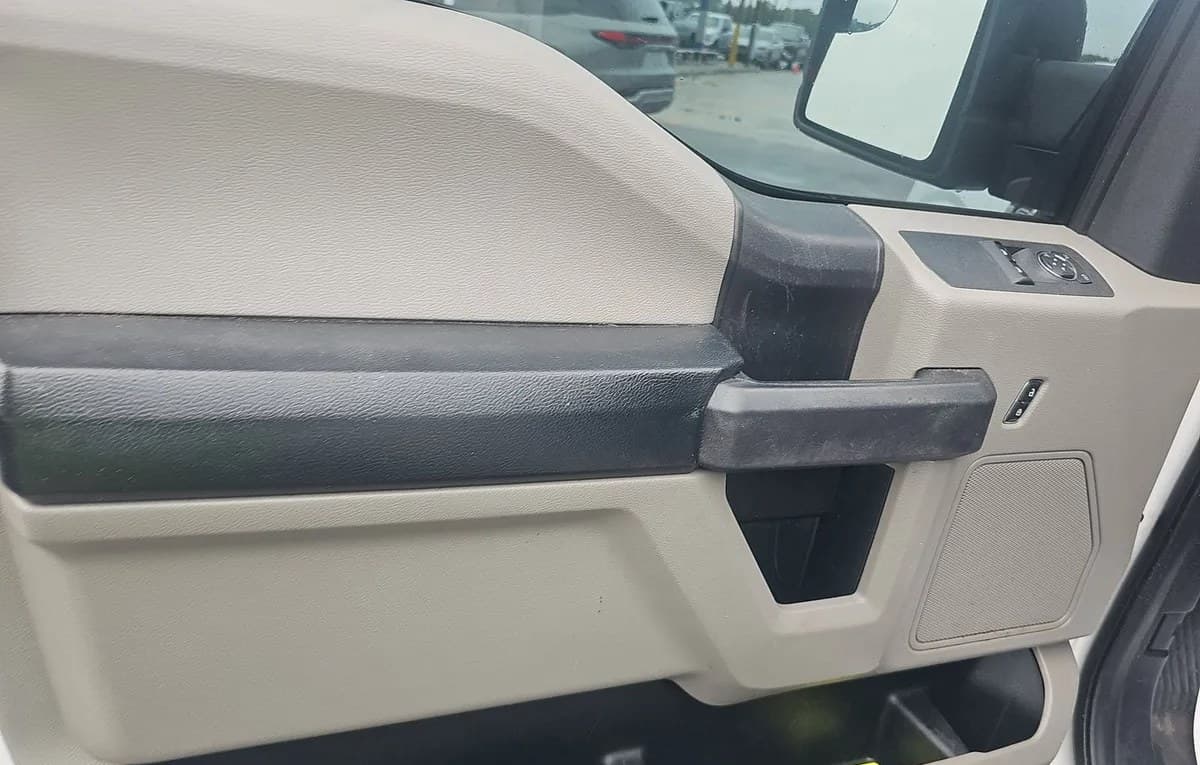 2019 FORD F-150 XL REGULAR CAB LONG BED 6