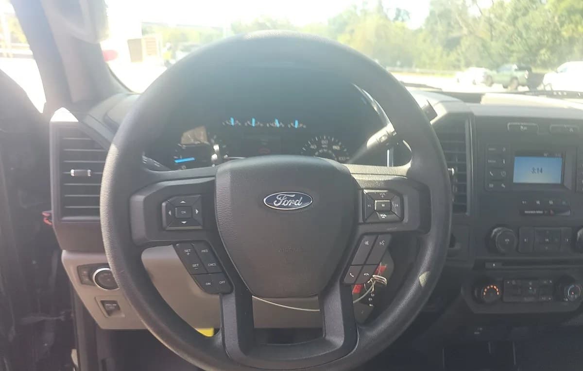 2018 FORD F-150 XL REGULAR CAB MEDIUM BED 7