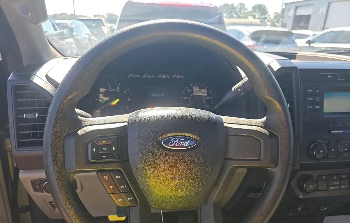2018 FORD F-150 XL REGULAR CAB MEDIUM BED 7