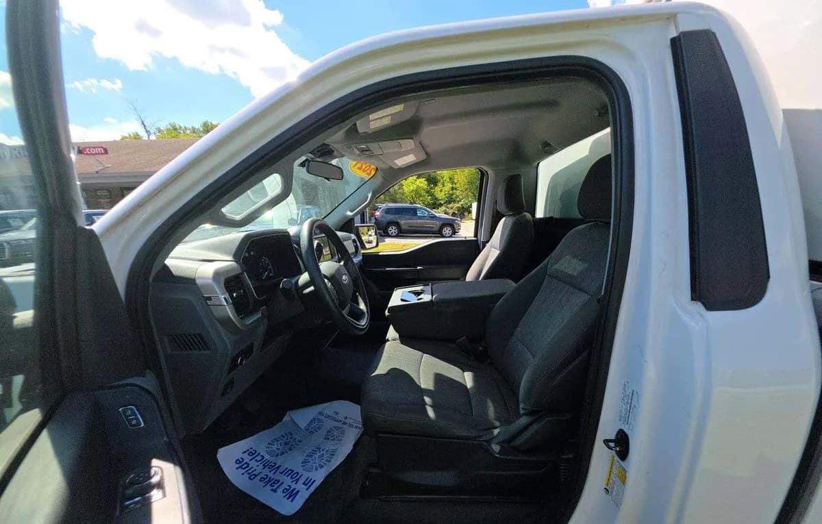 2021 FORD F-150 XL REGULAR CAB LONG BED 4