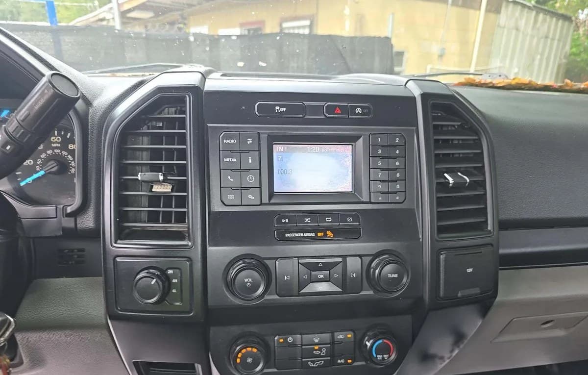 2019 FORD F-150 XL REGULAR CAB MEDIUM BED 7