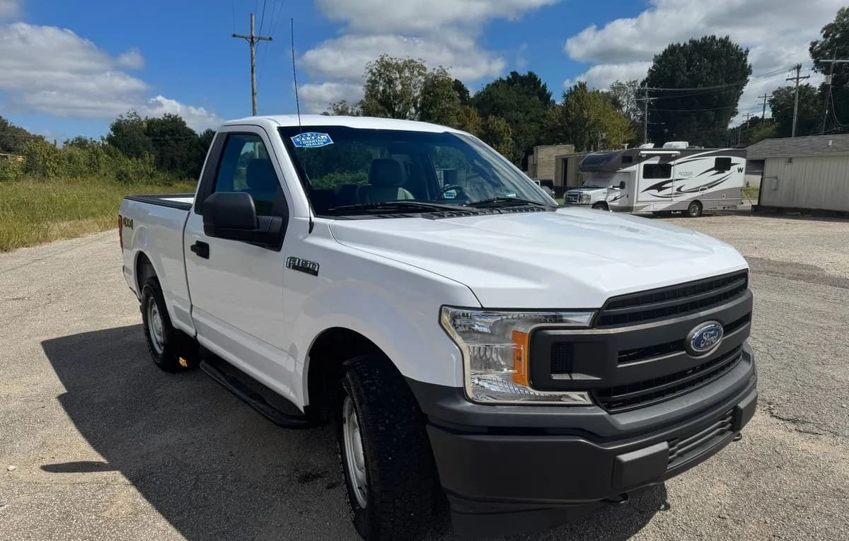 2018 FORD F-150 XL REGULAR CAB MEDIUM BED 4