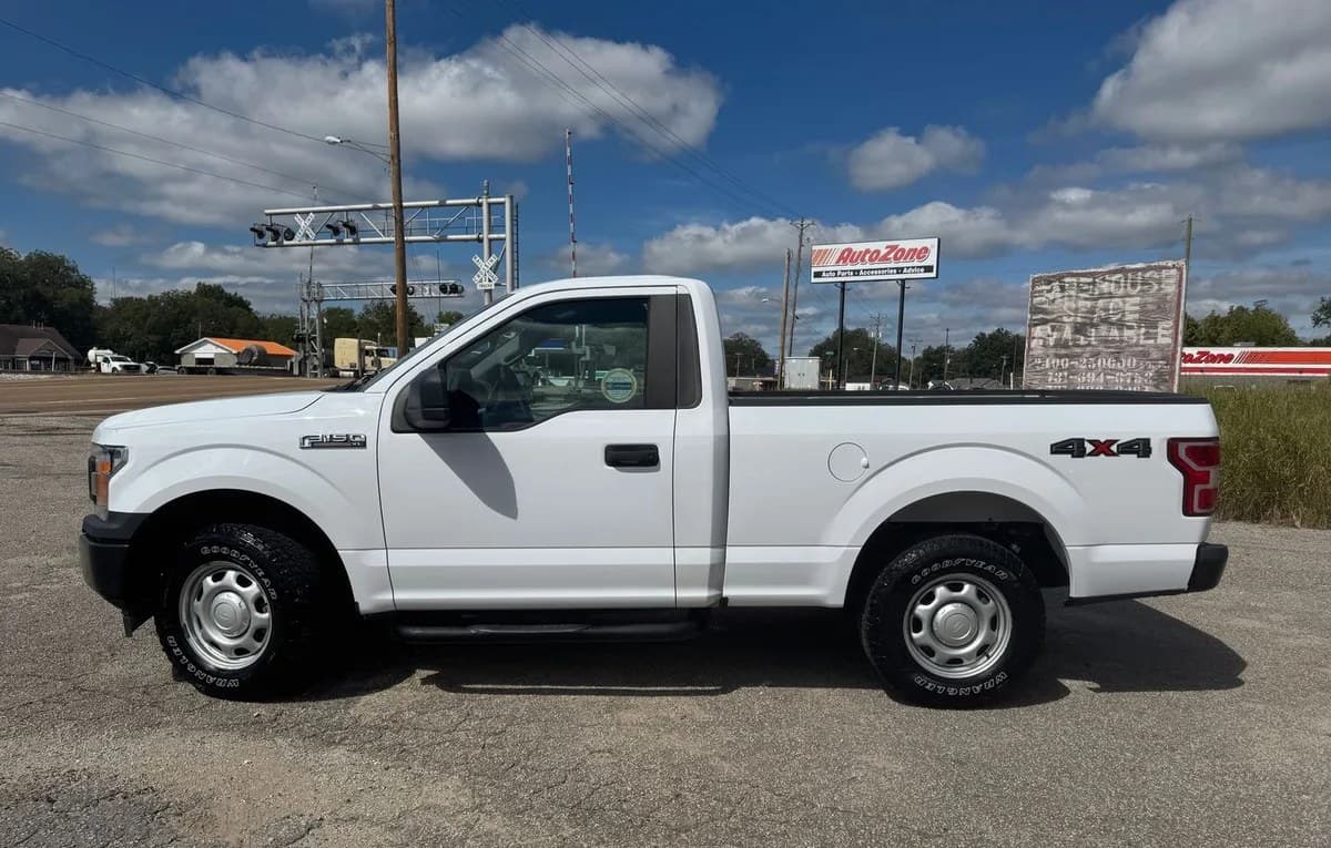 2018 FORD F-150 XL REGULAR CAB MEDIUM BED 5
