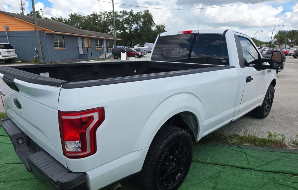 2017 FORD F-150 XL REGULAR CAB LONG BED 4