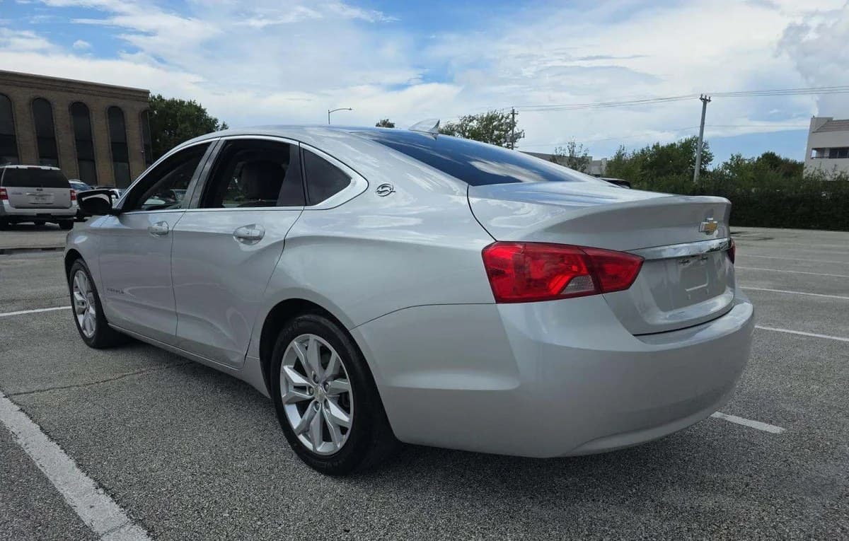 2019 CHEVROLET IMPALA LT 3