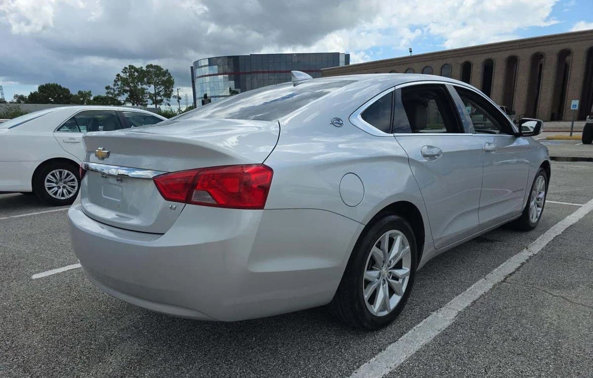 2019 CHEVROLET IMPALA LT 4