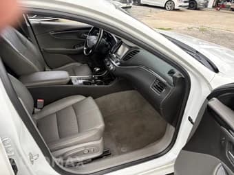 2019 CHEVROLET IMPALA LT 10