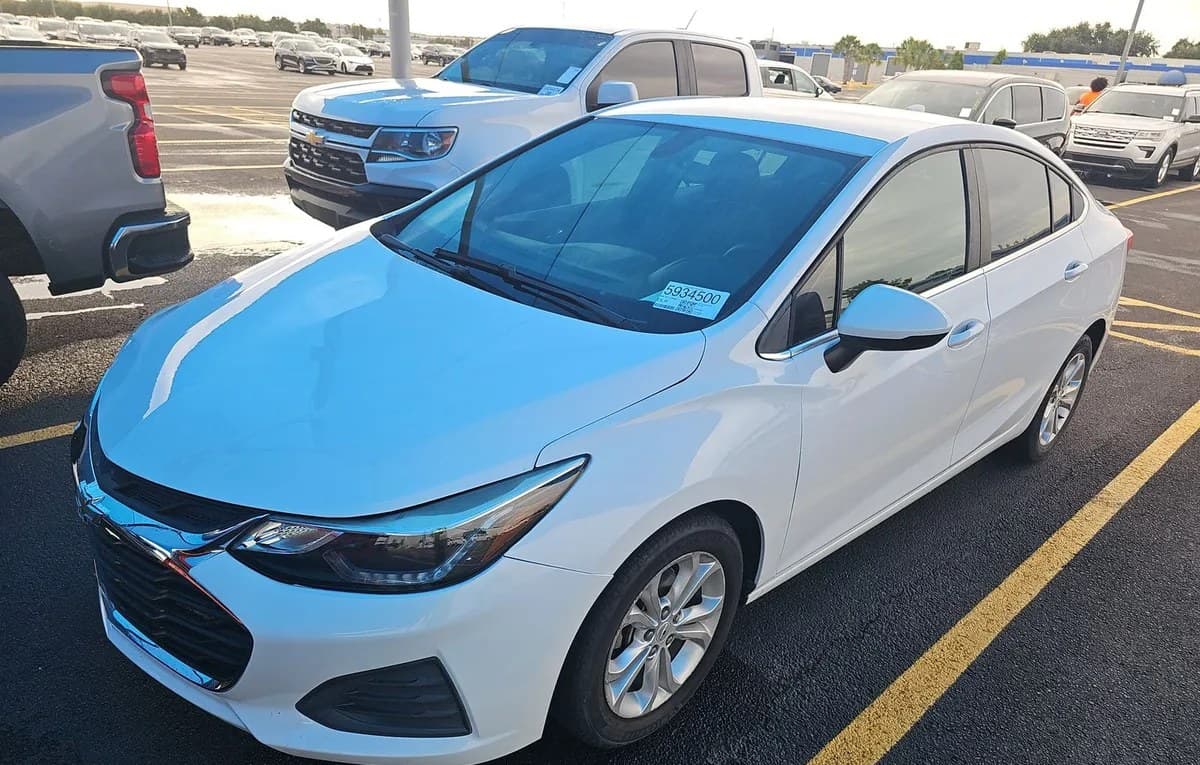 2019 CHEVROLET CRUZE LT 2
