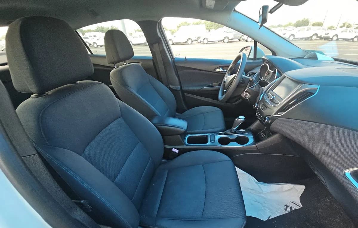 2019 CHEVROLET CRUZE LT 5