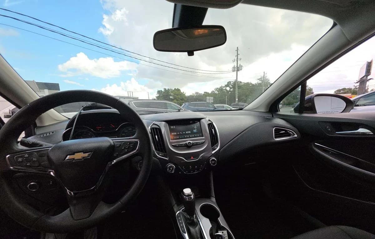 2017 CHEVROLET CRUZE LT 6