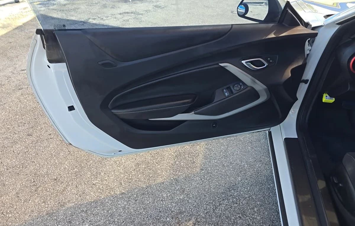 2018 CHEVROLET CAMARO 1LT 6