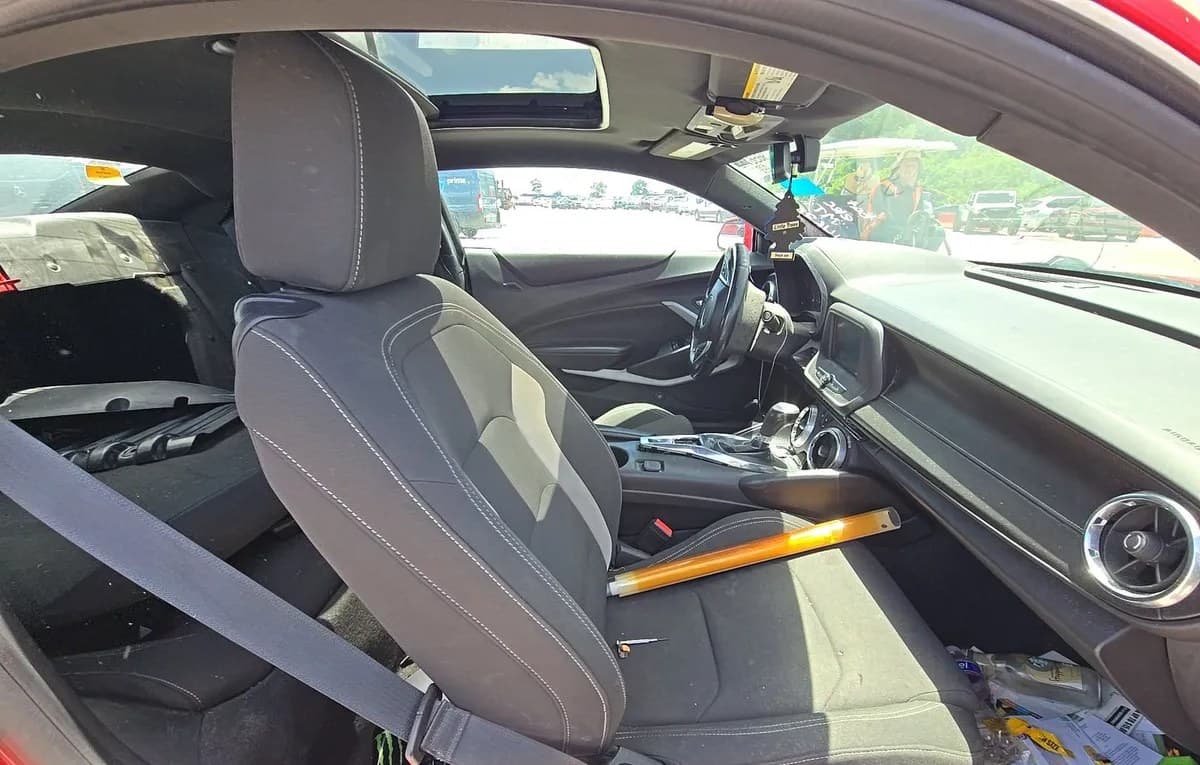 2018 CHEVROLET CAMARO 1LT 5