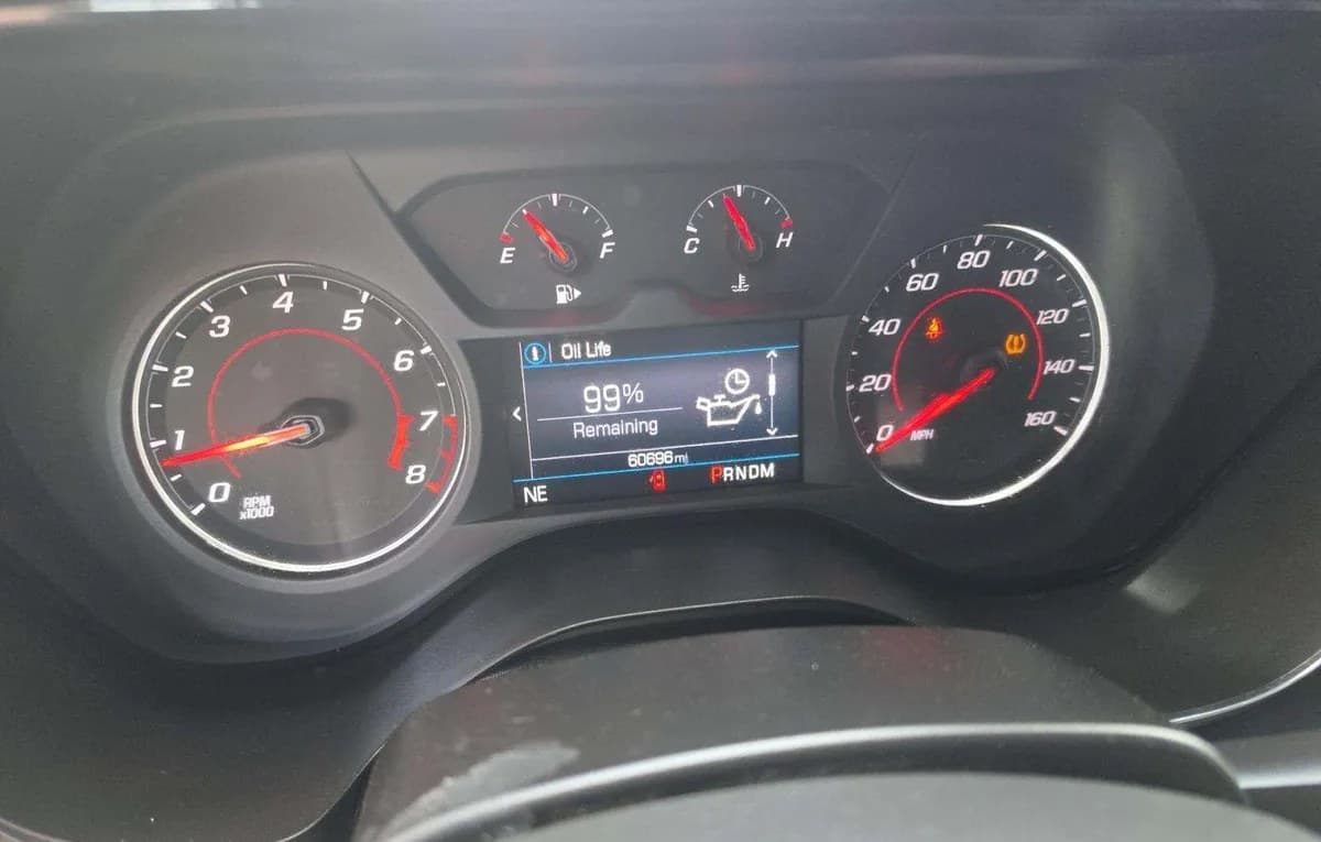 2019 CHEVROLET CAMARO 1LT 6