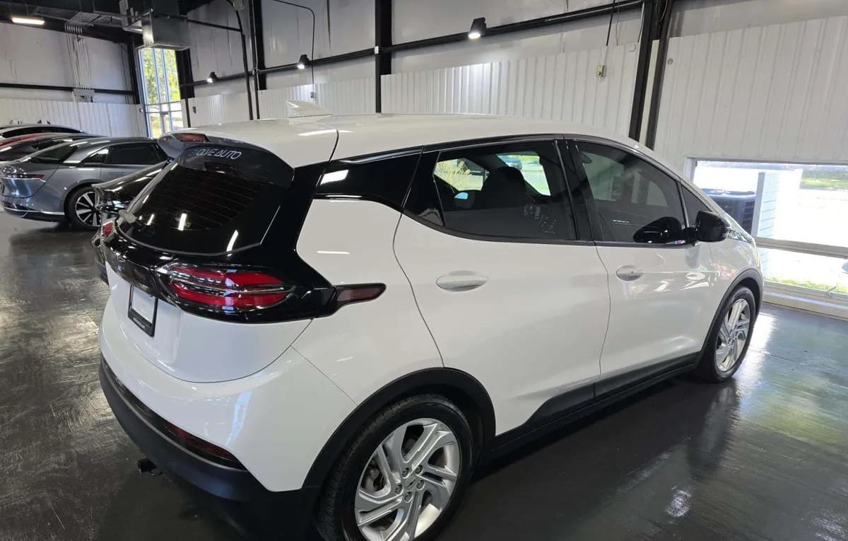 2023 CHEVROLET BOLT EV 1LT 4