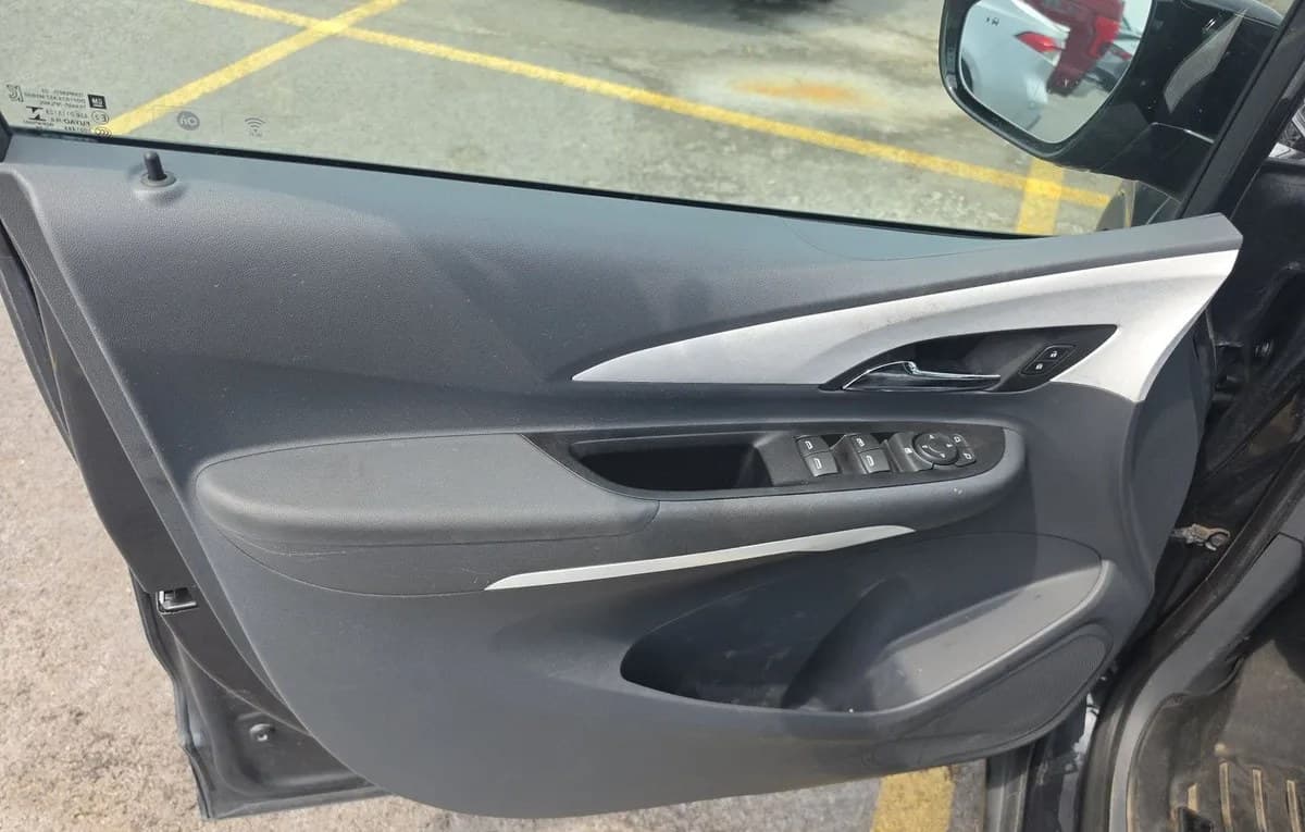 2020 CHEVROLET BOLT EV LT 6