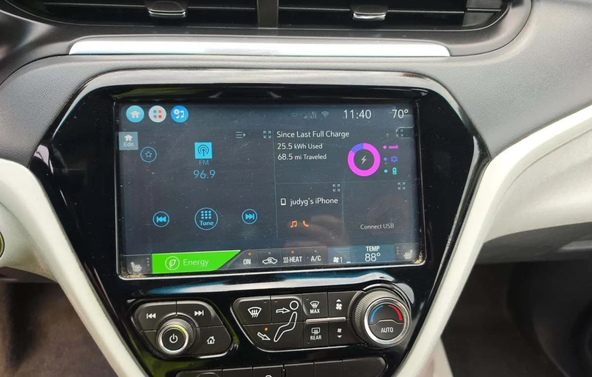 2019 CHEVROLET BOLT EV LT 7