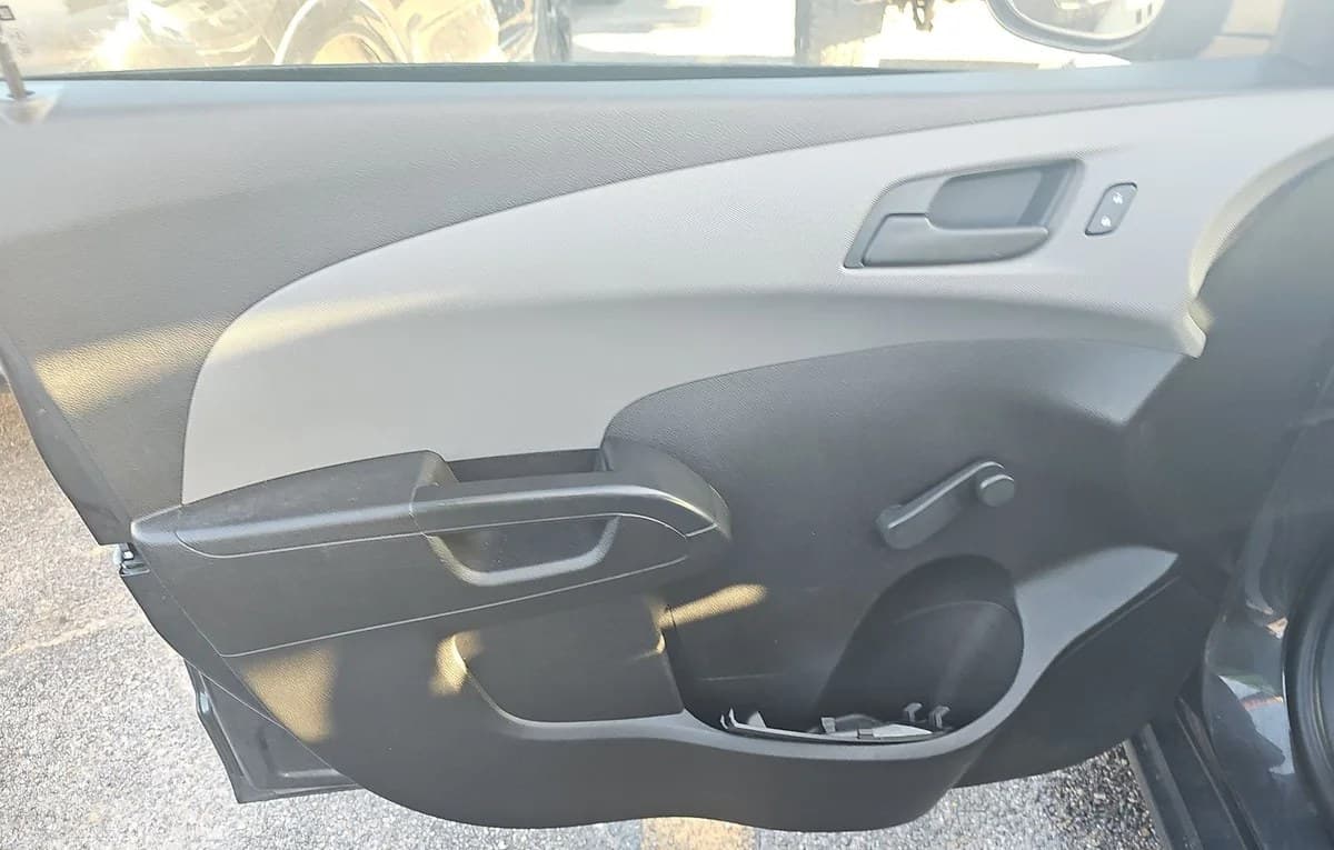 2017 CHEVROLET SONIC LS 5