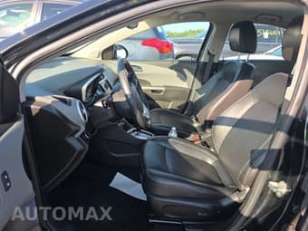 2019 CHEVROLET SONIC Premier 8