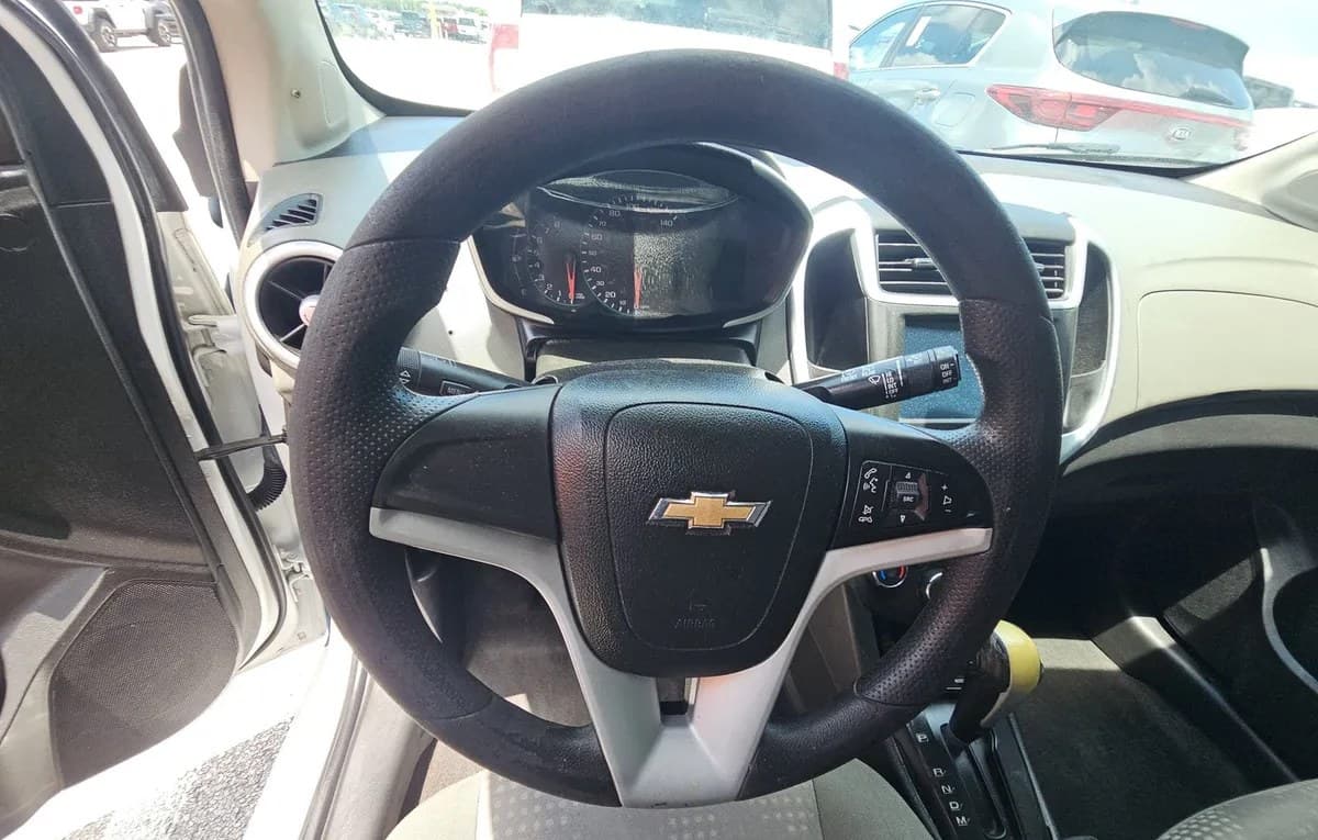 2017 CHEVROLET SONIC LT 6
