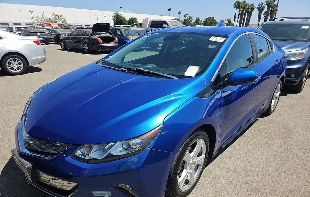 2017 CHEVROLET VOLT LT 2LT 1