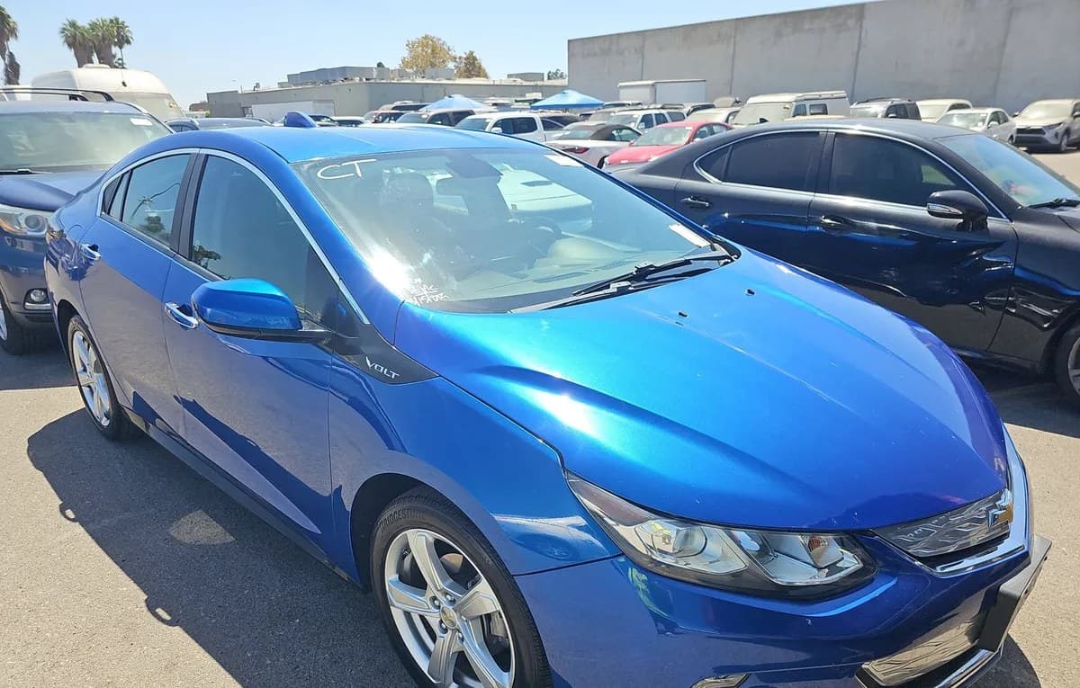 2017 CHEVROLET VOLT LT 2LT 4