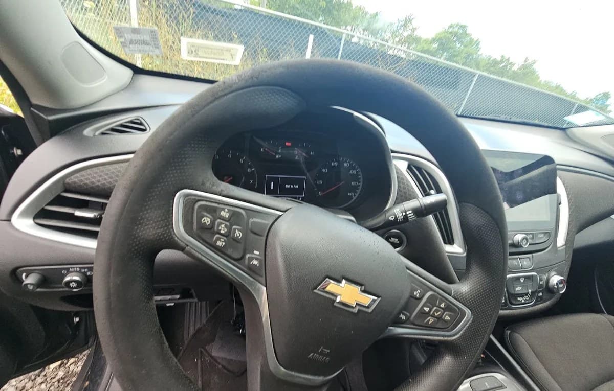 2023 CHEVROLET MALIBU LS 6