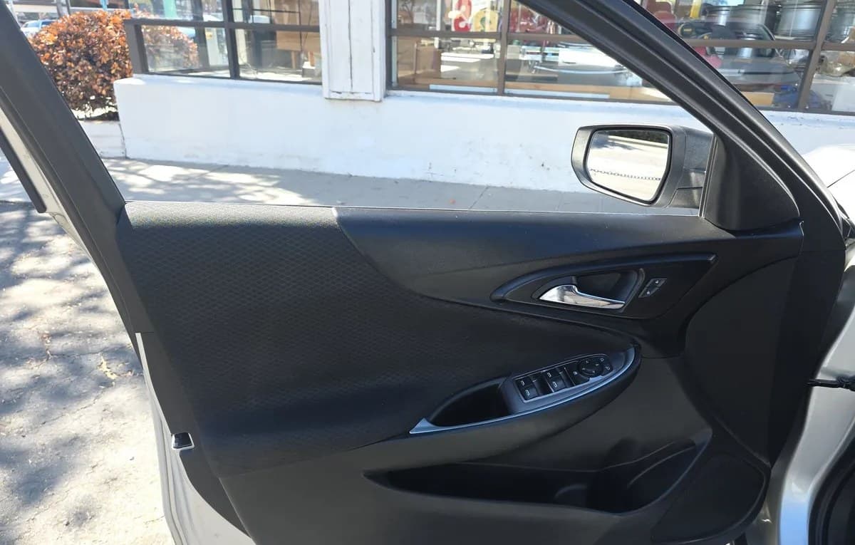 2018 CHEVROLET MALIBU LS 6