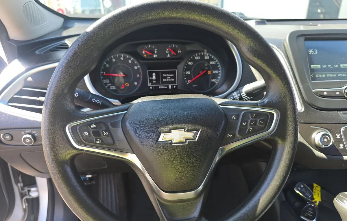 2018 CHEVROLET MALIBU LS 7