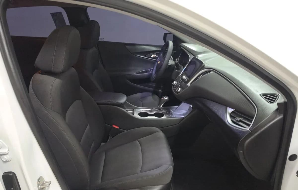 2019 CHEVROLET MALIBU LS 5