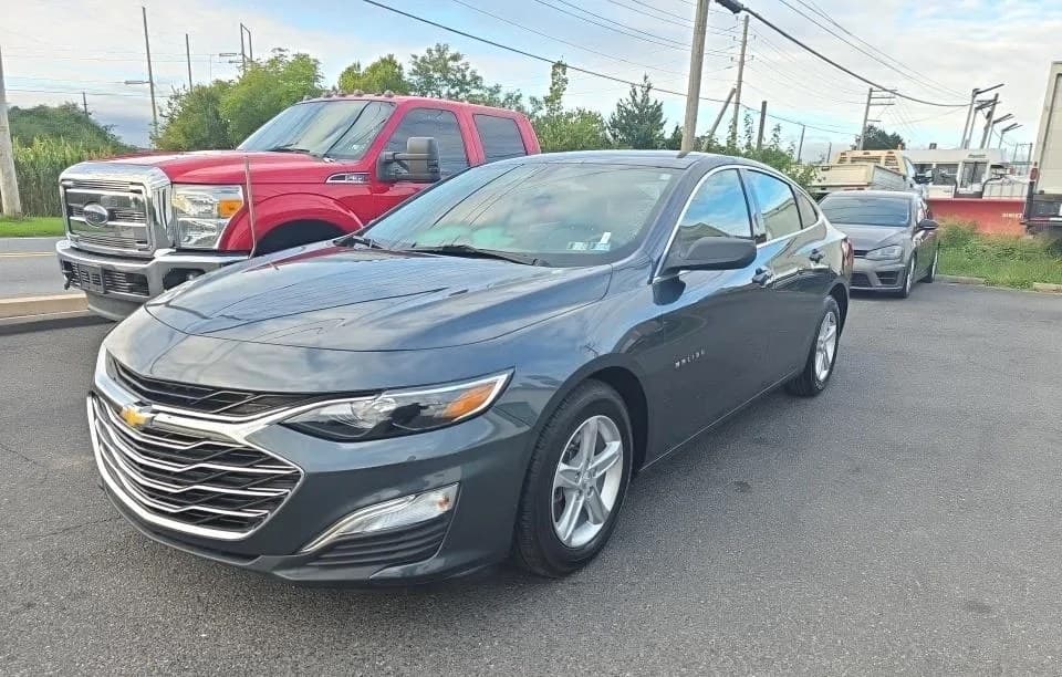 2019 CHEVROLET MALIBU LS 2