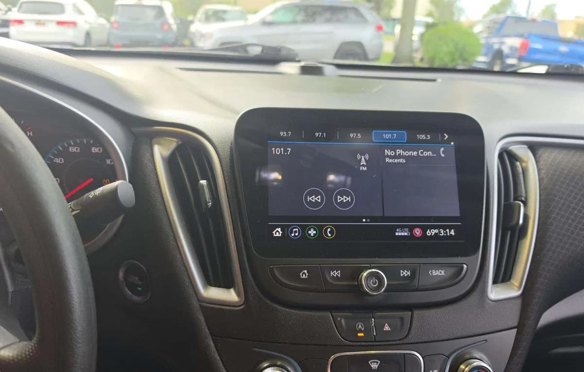 2020 CHEVROLET MALIBU LS 1LS 7