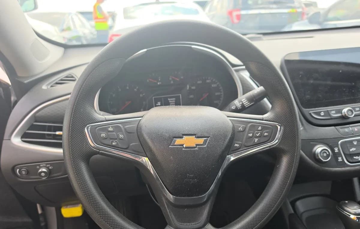 2020 CHEVROLET MALIBU LS 7