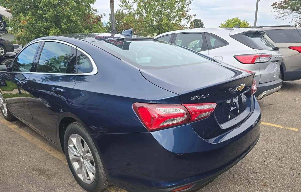 2022 CHEVROLET MALIBU LT 3