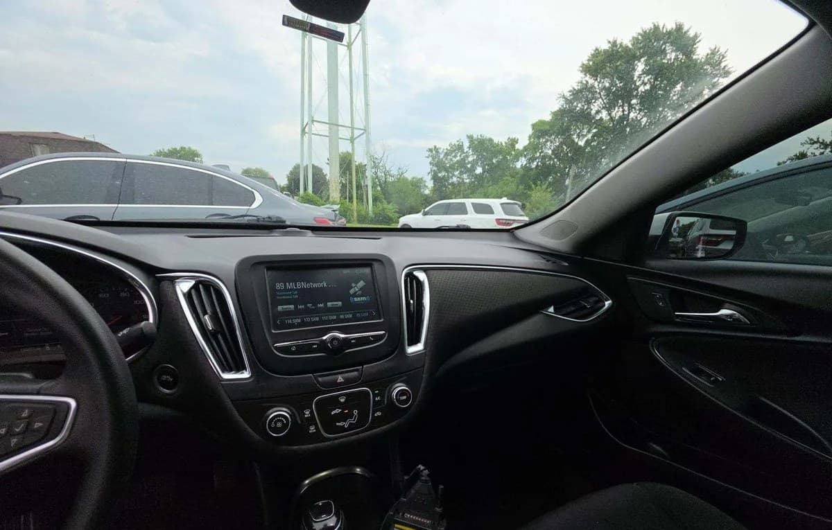 2018 CHEVROLET MALIBU LT 7