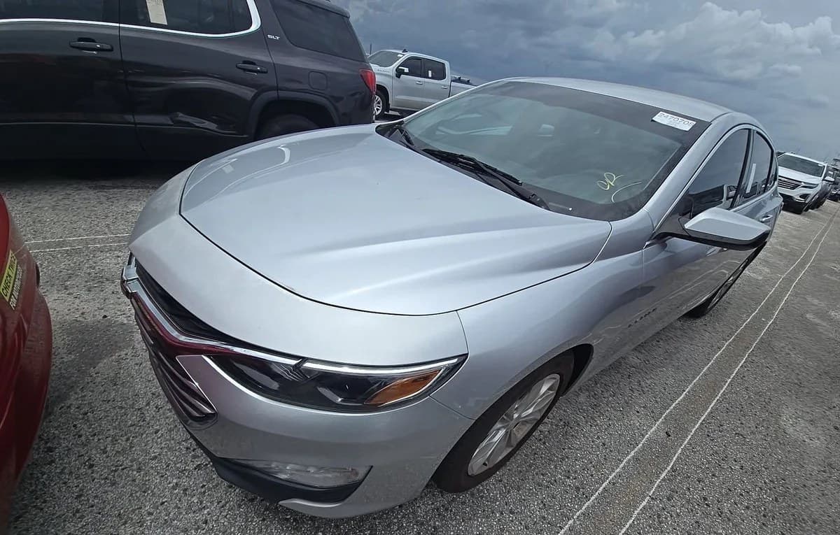 2021 CHEVROLET MALIBU LT 2