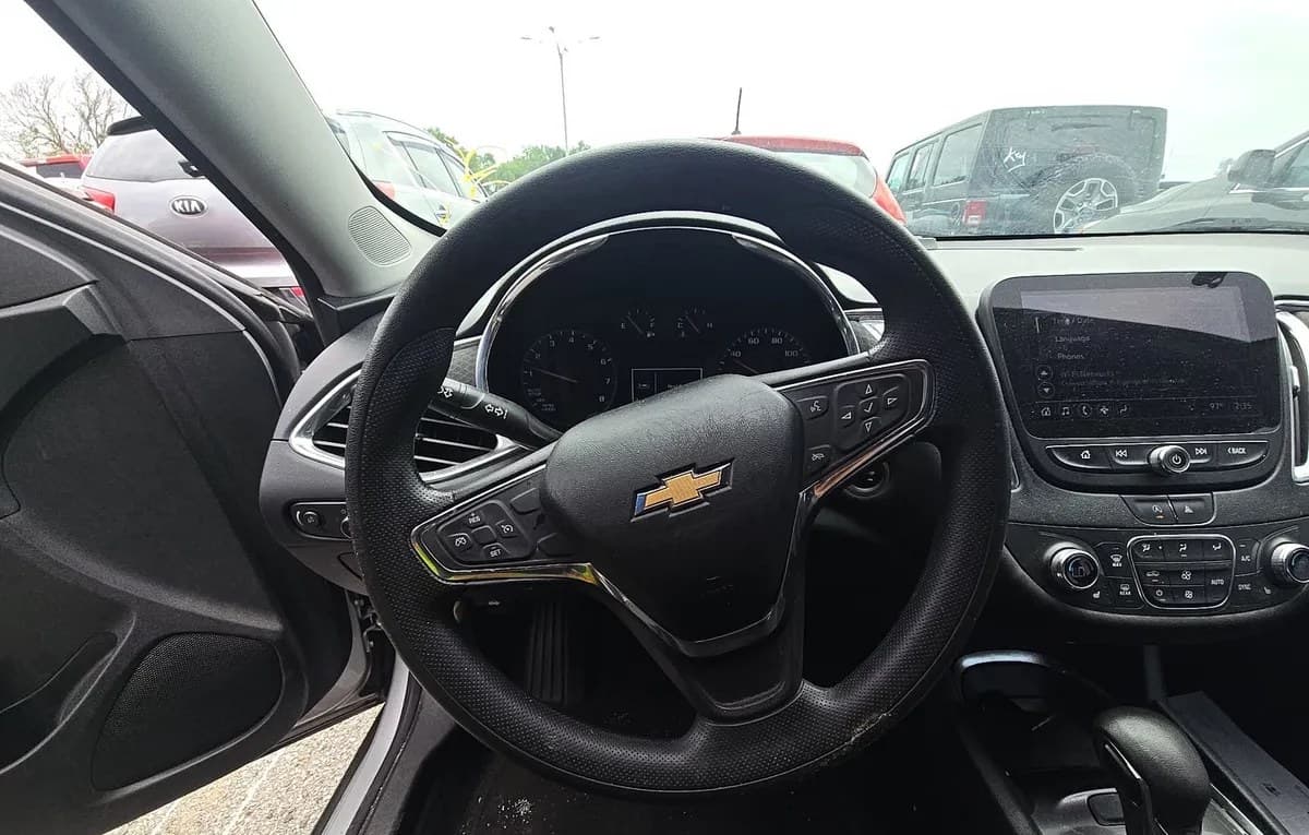 2021 CHEVROLET MALIBU LT 7